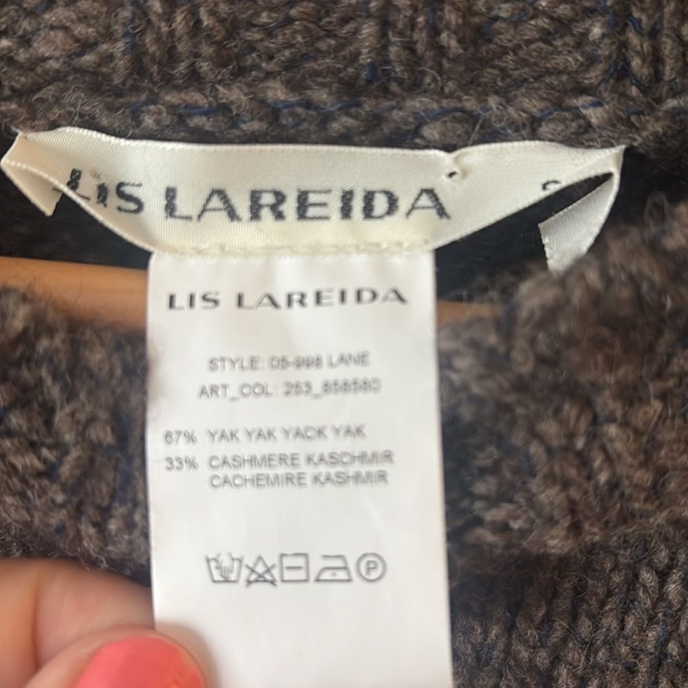 Lis Lareida 67% Yak 33% Cashmere Knit Grey Navy Side Button Sweater Sz S - Picture 6 of 8